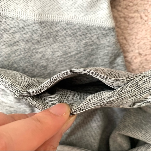 Outdoor Voices 7/8 Warmup Leggings White and Grey - Picture 6 of 6